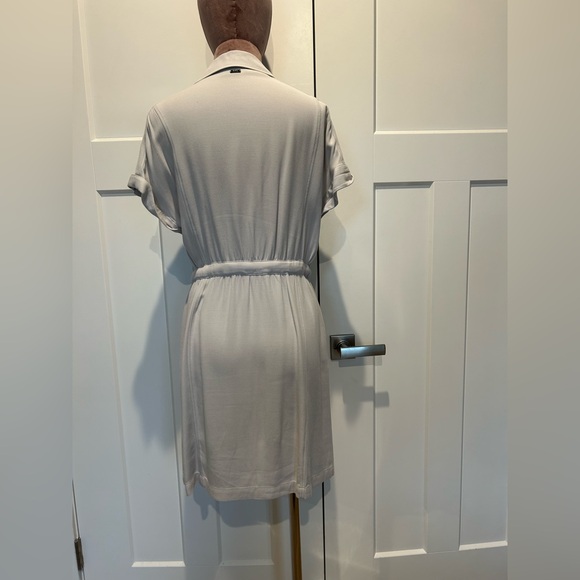 Grey Armani Exchange dress, size 4. Excellent condition, worn once. - Picture 3 of 14